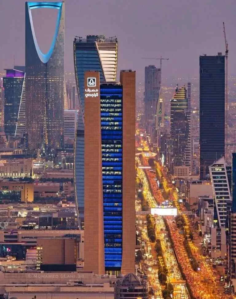 مقاول مباني