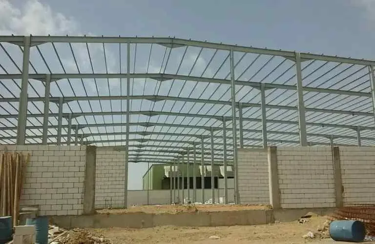 بناء مستودعات
